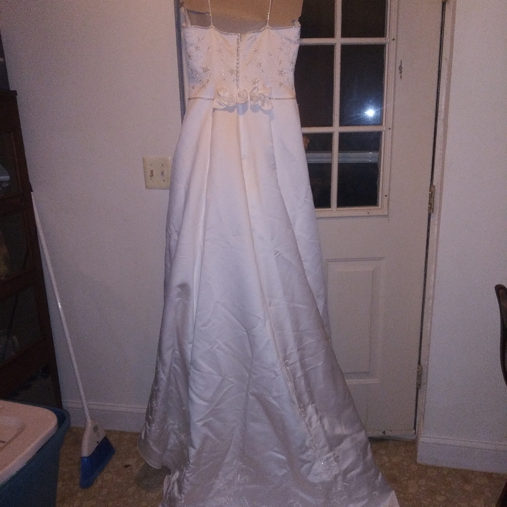 Wedding dress